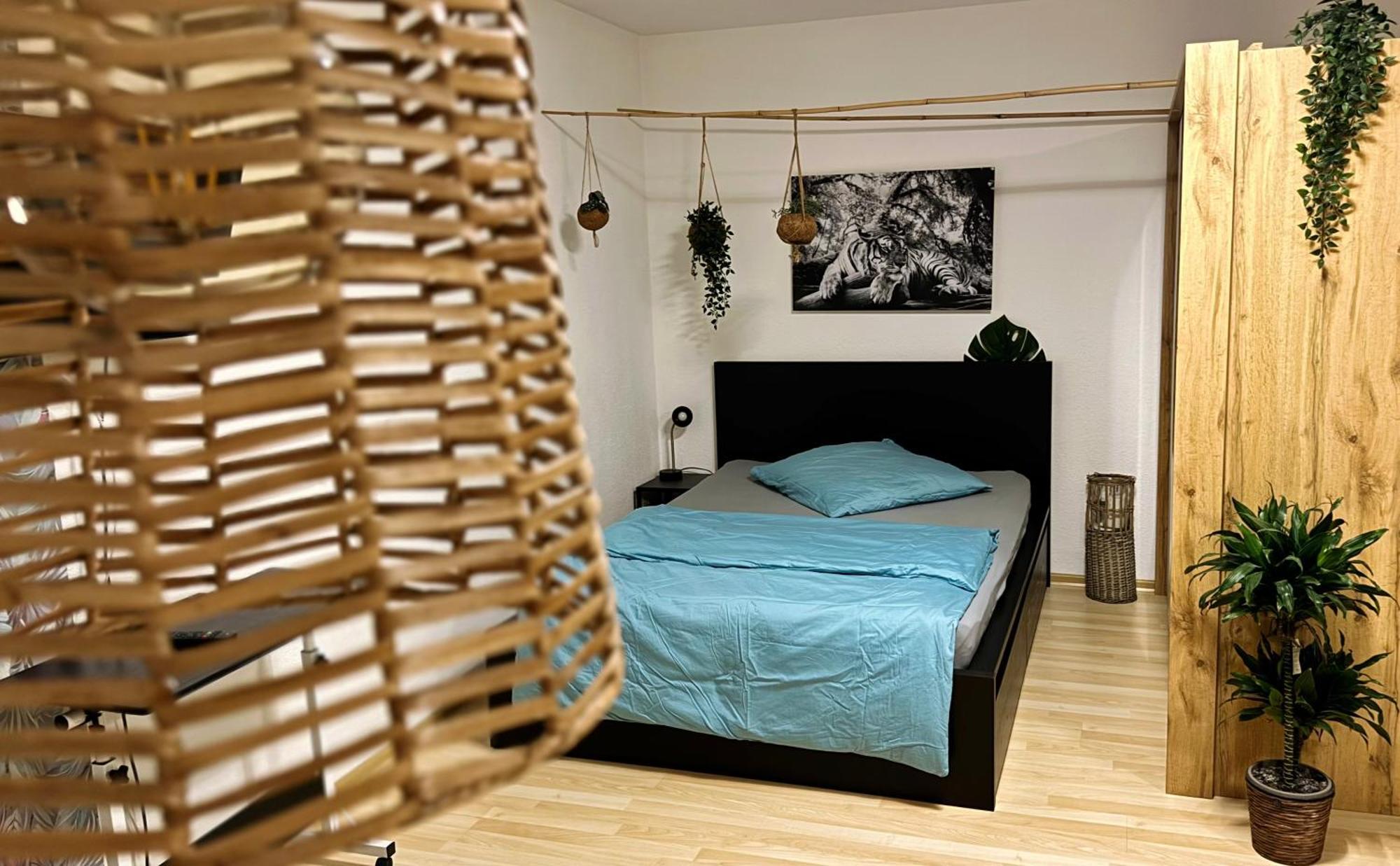 Zentrumnah Inklusive Parkplatz Jungle-Suite By Rentigo - Ruheoase Im Herzen Von Saarbruecken! Buitenkant foto