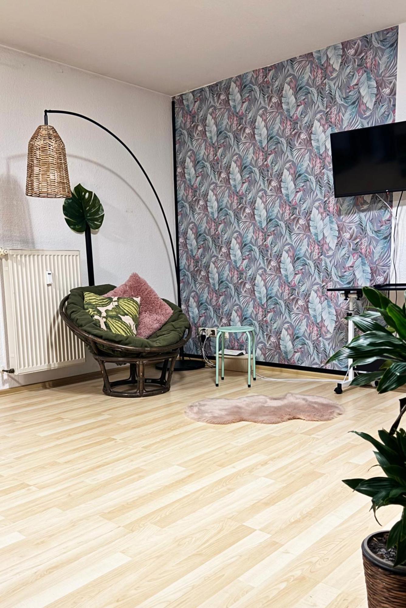 Zentrumnah Inklusive Parkplatz Jungle-Suite By Rentigo - Ruheoase Im Herzen Von Saarbruecken! Buitenkant foto