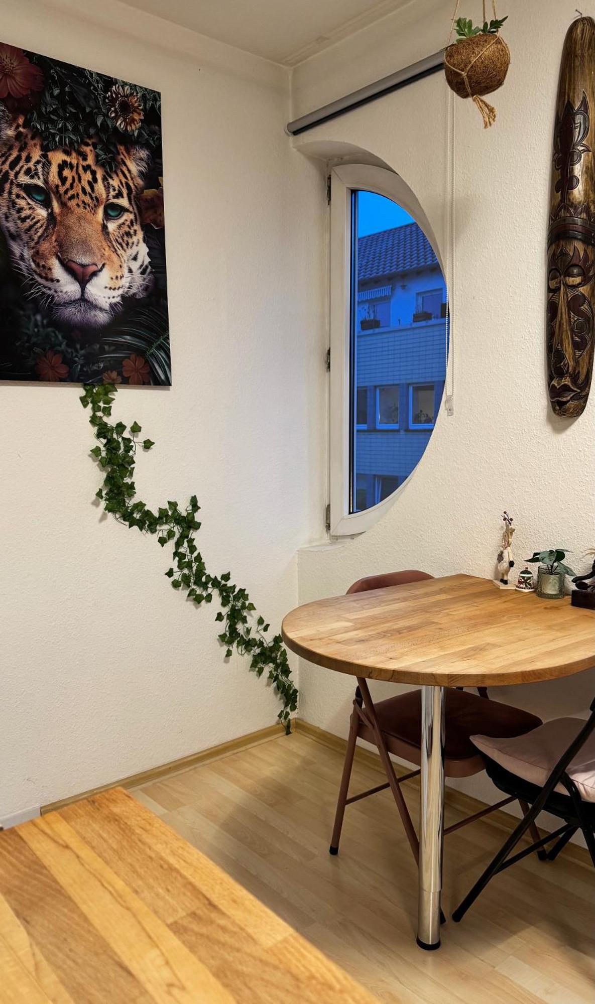 Zentrumnah Inklusive Parkplatz Jungle-Suite By Rentigo - Ruheoase Im Herzen Von Saarbruecken! Buitenkant foto